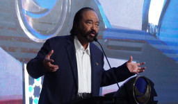 Surya Paloh, Bikin Kiat Memakzulkan Gibran