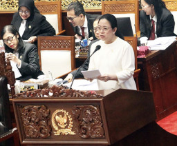 Ketua DPR Puan Maharani: Usulan Pensiun 70 Tahun, Bebani APBN