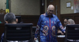 Dirut Taspen, Penilep Dana Pensiun PNS Rp 1 T, Beli Apartemen Rp 10 M