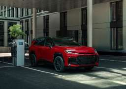 Berkonsep ‘Life Is an Adventure’, Toyota RAV4 Generasi Terbaru Cocok di Segala Medan