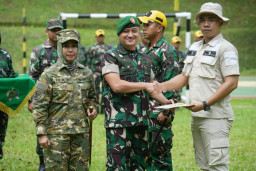 Baca juga : 4 Hari Digembleng Militer, Wali Kota Ning Ita Tutup Retreat dan Sinergi Pejabat Pemkot Mojokerto