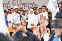 Kolaborasikan Kekuatan Daerah, Khofifah Simbol Gubernur dengan Kerja Kolektif