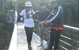 Bupati Probolinggo Monev Pembangunan Jembatan yang Rusak Diterjang Banjir