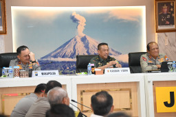 Kasdam V/Brawijaya Tegaskan Dukungan Pengamanan Satu Suro dan Apresiasi Bakti Kesehatan Polda Jatim