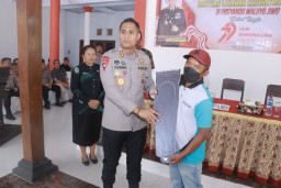 Polres Blitar Kota Gelar Bakti Sosial, dalam Rangkaian HUT Bhayangkara ke-79