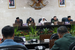 Mbak Wali Vinanda Sampaikan Penjelasan Rancangan Pertanggungjawaban APBD Kota Kediri TA 2024