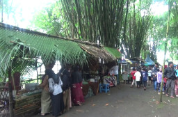Meriahnya Festival Jajanan Tradisional di Lumajang yang Murah Meriah