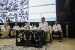 Pemkot Surabaya Komitmen Lindungi Masyarakat dari Jerat Pinjol hingga Edukasi Akses Keuangan