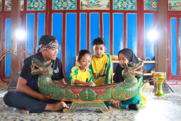 Raih Nusantara CSR Award, Tandai Capaian PLN Jatim Paruh Pertama 2025