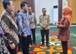 Gubernur Khofifah Teken MoU Karantina Terpadu, Dorong Efisiensi Logistik Ekspor-Impor