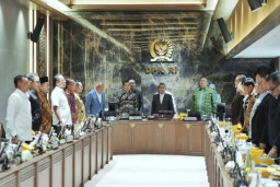 Putusan MK Pisahkan Pemilu, Serap Energi