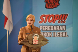 Mbak Wali Ajak Pemilik Warung Tolak Rokok Ilegal saat Buka Sosialisasi Ketentuan di Bidang Cukai