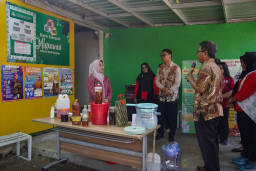 Dikunjungi Ning Ita, Bank Sampah Migunani Pamerkan Ekonomi Sirkular