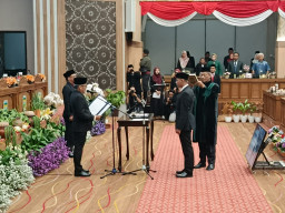 Baca juga : Usman Ependi Resmi Dilantik Jadi Anggota DPRD Kota Madiun Gantikan Almarhum Andi Raya