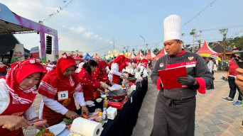 Serunya Lomba Masak Pejabat, Dada Ayam Disulap Jadi Santapan Nikmat