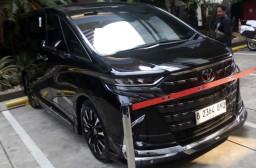 KPK Heran, Noel Simpan 4 HP di Plafon Rumahnya