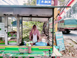 Kisah Sukses Sigit Gaet Pelanggan Lumpia