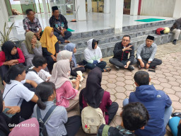 Wakil Ketua DPRD Jatim Sidak SMAN 1 Kampak Terkait Aksi Protes Pungutan Sekolah