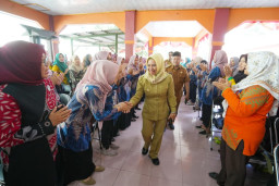 Rutinkan Turba, Wali Kota Ning Ita Sukses Tingkatkan Kualitas Kesehatan