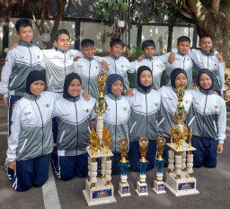 Paskibra SD NU 1 Trate Gresik Borong 5 Gelar di LPBB Tingkat Provinsi Jatim