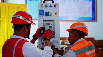 Sukses Nyalakan Listrik EBT Super Sun di, PLN Dukung Program Digitalisasi Sekolah 2025