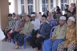 Bupati Fawait Wujudkan Janji 22.000 Honorarium Guru Ngaji Disalurkan Terhomat