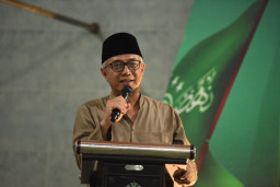 Gus Qowim Hadiri Maulid Nabi & Tasyakuran Pembangunan Kantor PCNU Tahap 2