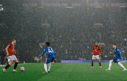 Baca juga : Setan Merah Kembali ke Jalur Kemenangan, Chelsea Tumbang di Old Trafford