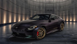 Bernuansa Klasik Midnight Purple, Nissan Z Heritage Edition Bakal Debut 2026