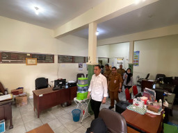 Wali Kota Eri Cahyadi Tegaskan RT/RW dan LPMK Dilarang Pungut Biaya Adminduk