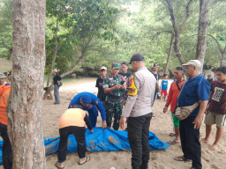 Diduga Tak Bisa Berenang, Kakek 64 Tahun Tewas Tenggelam di Dasar Sungai Pantai Pangi