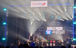 Bank Jatim Bagikan Simpeda Rp12,8 Miliar, Sheila Bikin Jazz Lovers Jatuh Cinta