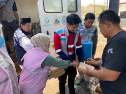 Momen Hari Listrik Nasional ke-80, PLN Tebar Energi Melalui Aksi Sosial di Jatim