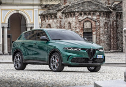 Tampil Memukau, Alfa Romeo Tonale Terbaru Usung Sejumlah Perubahan