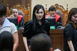 Sandra Dewi Tuntut 88 Tas Brandednya, Penyidik Kejagung Cemberut