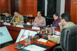 Gubernur Geruduk Kemenkeu, Legislator Bingung