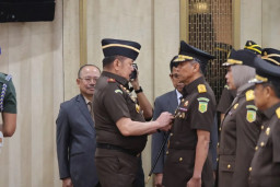 Baca juga : Tegakkan Keadilan dengan Nurani dan Keberanian