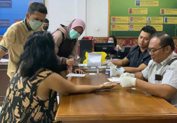 Petugas Gabungan di Madiun Amankan 4 PSK yang Terinfeksi HIV saat Razia Warung Remang