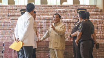 'Setan' Datangi Prabowo