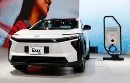 Mulai Dirakit Lokal, Nilai Jual Toyota bZ4X Diperkirakan Rp700 Jutaan