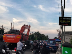 Pengunjung Semakin Membludak, Petugas Perketat Area Pondok Al Khozimi
