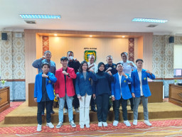 Baca juga : Audiensi dengan DPRD Kota, Aliansi BEM Madiun Sampaikan Enam Tuntutan