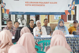 Wali Kota Mojokerto Dorong Warga Tertib Administrasi Kependudukan