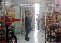 Baca juga : Alfamart di Jalan Sukarno - Hatta  Kota Blitar Dibobol Pencuri, Kerugian Capai Belasan Juta