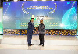 Petrokimia Gresik Raih Predikat Perusahaan Paling Berkomitmen dalam Circular Economy di ICEA 2025