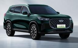 Dibanderol Mulai Rp439 Jutaan, Chery Hadirkan 2 Varian Baru Tiggo 8 CSH