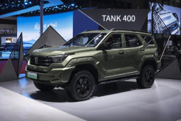 GWM Tank 400 Facelift Resmi Meluncur, Tampil Gagah dengan Fitur Canggih dan Desain Baru
