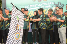 Semarak Fun Run RS Bhayangkara, Mbak Wali Dorong Gaya Hidup Sehat di Kota Kediri