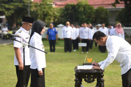 Mbak Wali Tandatangani Internal Audit Charter untuk Perkuat Pengawasan Pemerintahan
