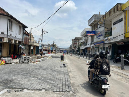 Proyek Pedestrian Jalan Stasiun Masuk Tahap Finishing, Targetkan Akhir Tahun Selesai